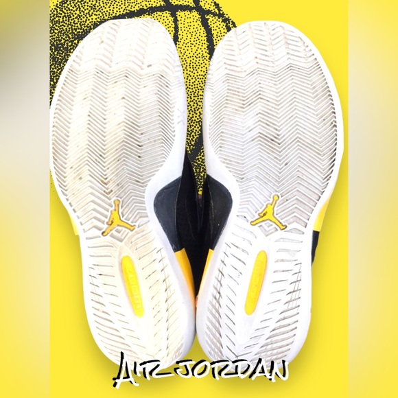 Air Jordan CP3 XI - Picture 7 of 8